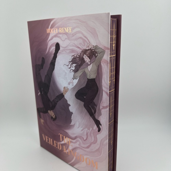 Signed Bookish Box - The Veiled Kingdom- Holy Renee- Darkly Special Edition - Picture 1 of 13